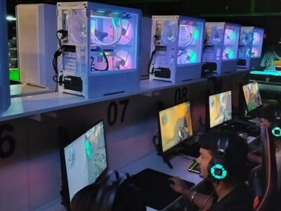 inFAMOUS Gaming Cafe – Lucknow, UP, India