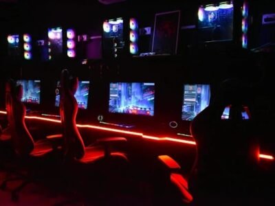 Level Up Gaming Lounge & Café