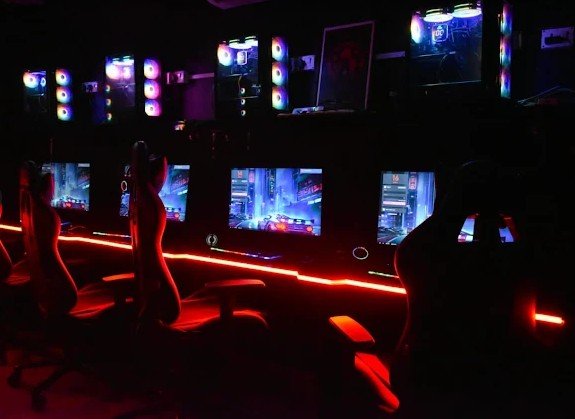 Level Up Gaming Lounge & Café